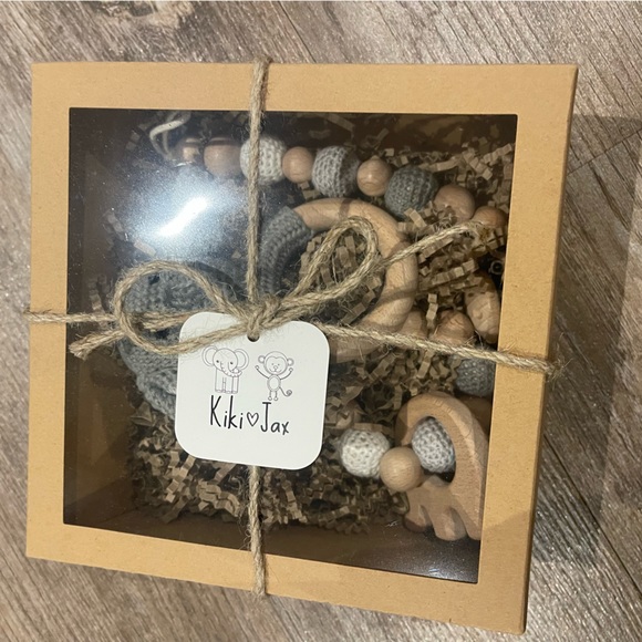 Rabbit Baby rattle set - brand new with tags - Picture 3 of 4